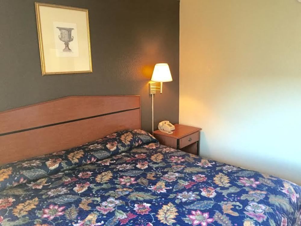 Budget Inn Tallahassee Eksteriør bilde